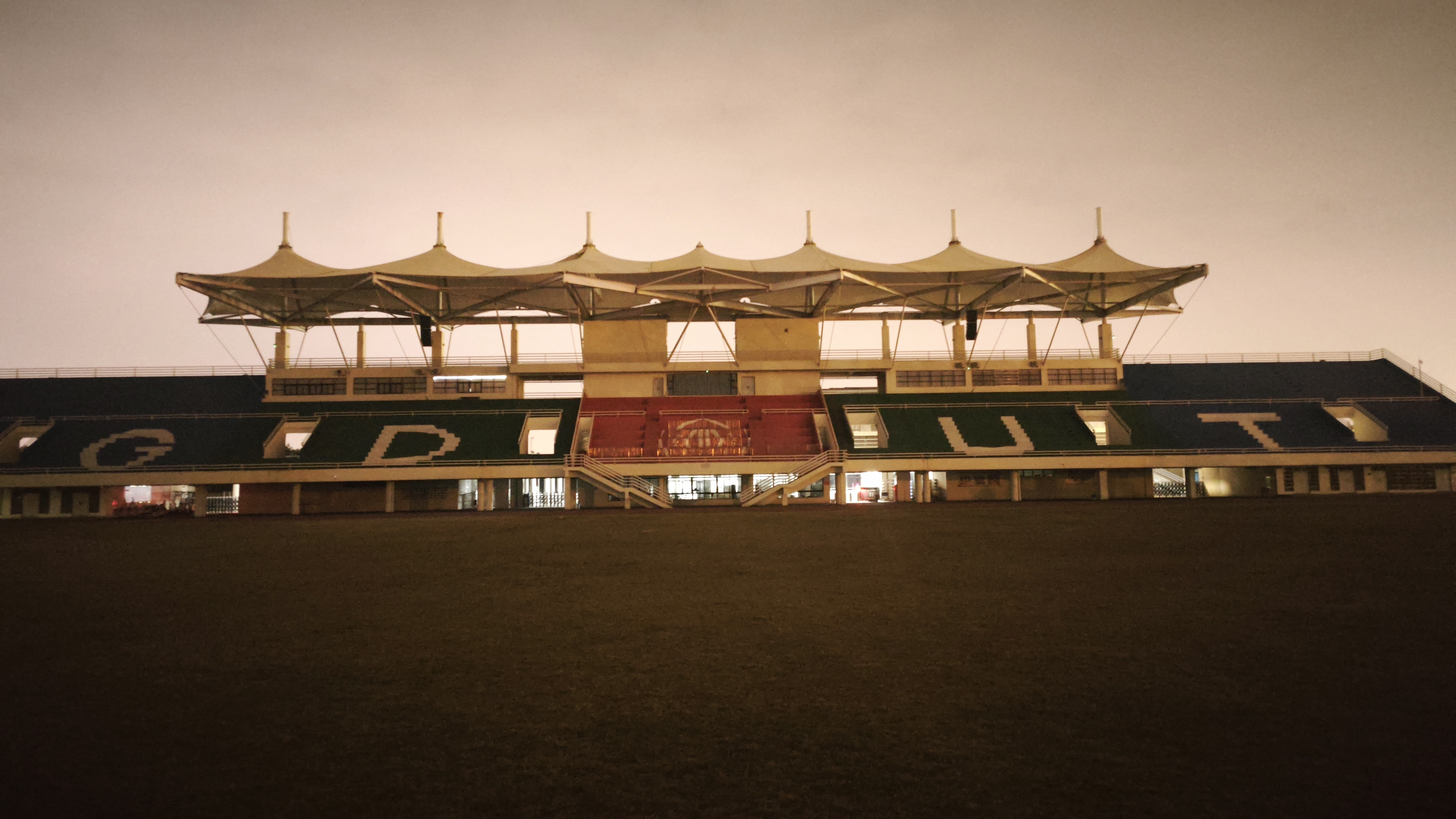 BboubljYkoAbJnxVIX2ceyNRnjc