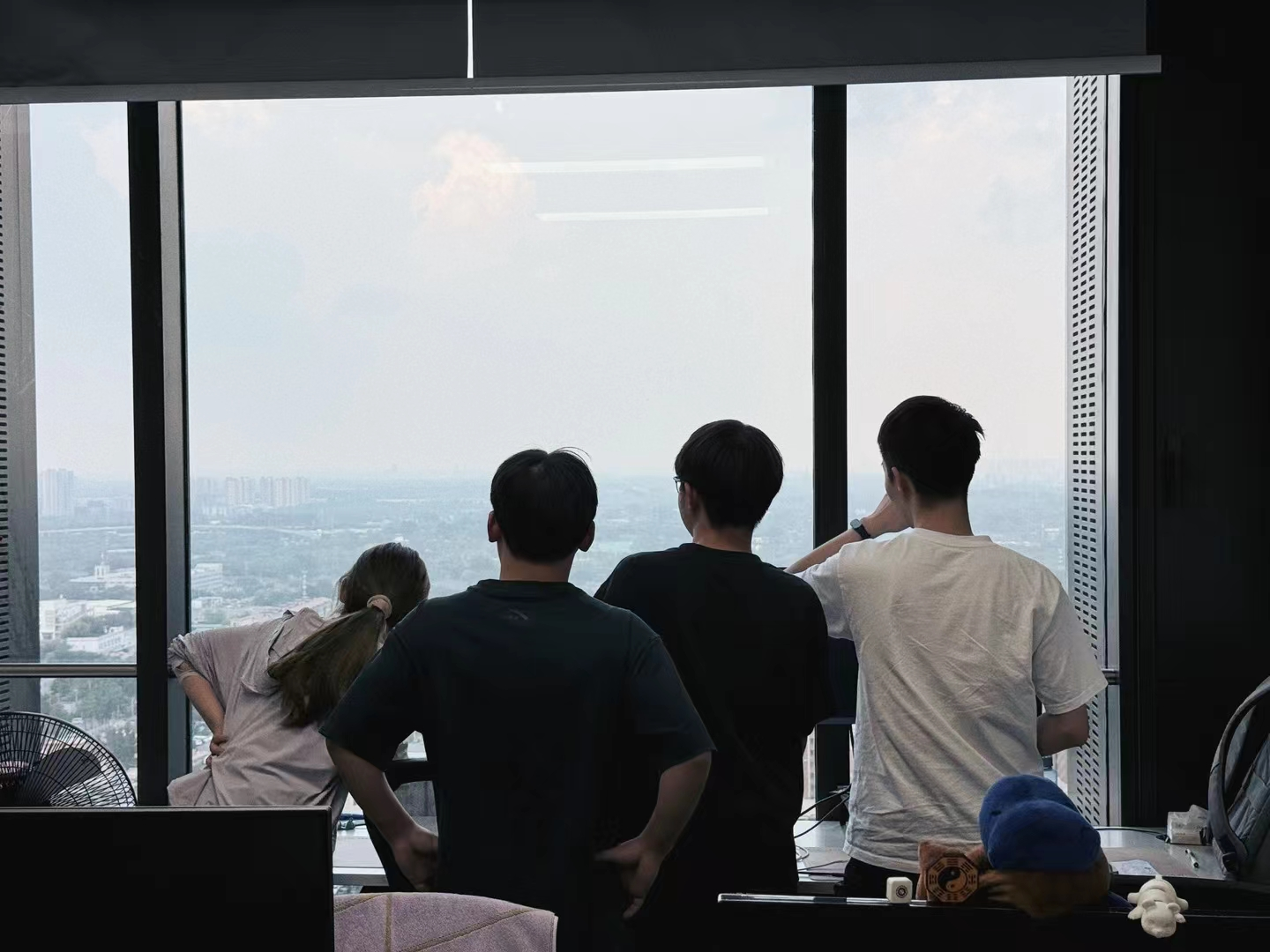 ZArDbOPGWoOJpxxMruecEjbfnRh